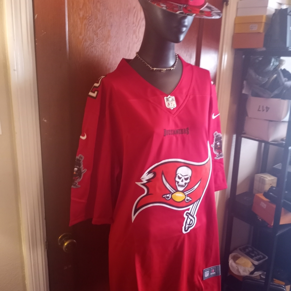 Authentic Tom Brady Jersey and hat